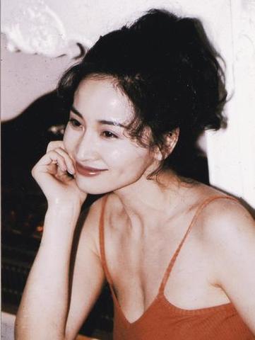 于莉