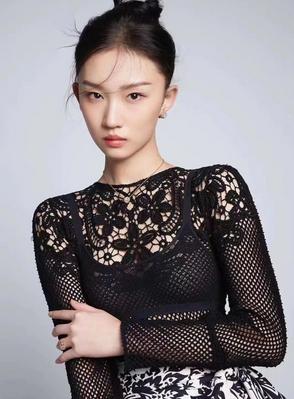 王佳怡