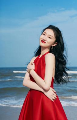 王佳怡