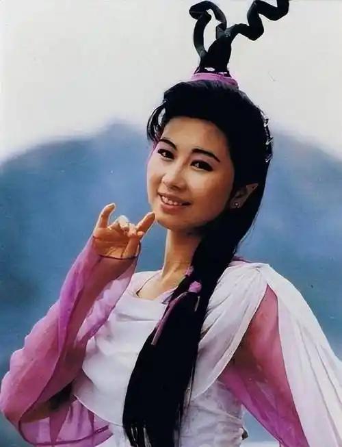 杨宝玲