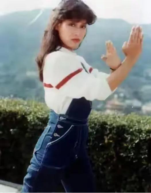 杨盼盼