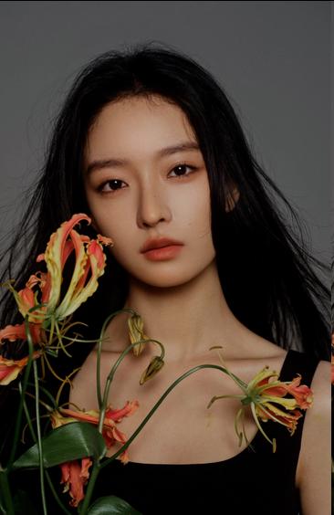杨舒伊