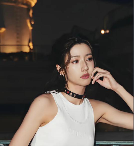 蔡思贝